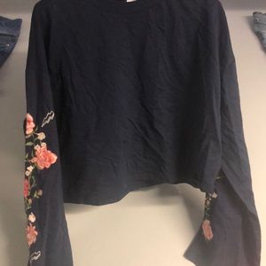 Cropped Long Sleeved Shirt (Divided)